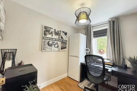 RECEPTION 3 - HOME OFFICE