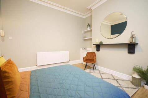 College Grove Road 0009.JPG