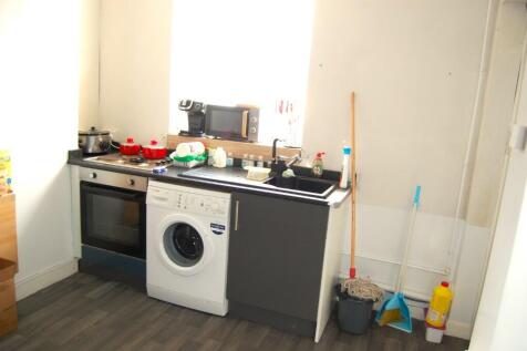 Flat 2 Kitchen