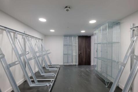 Bike storage / lockers