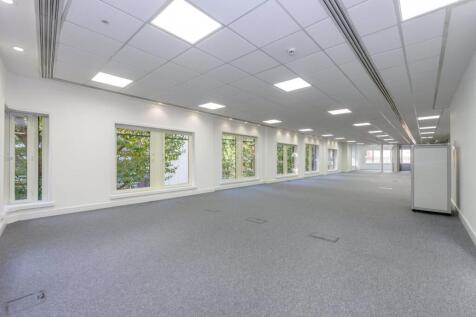 8399773-interior18.jpg