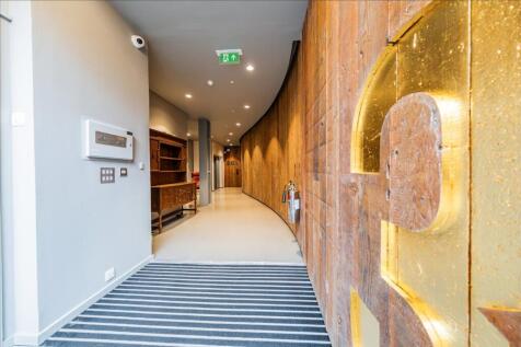 32 38 Saffron Hill  Photo 13.jpg