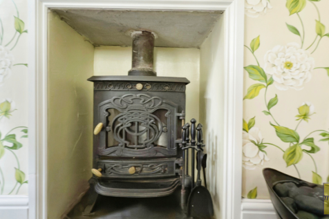 Log burner