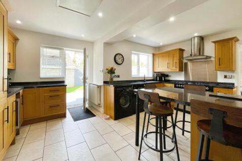 Kitchen/Family