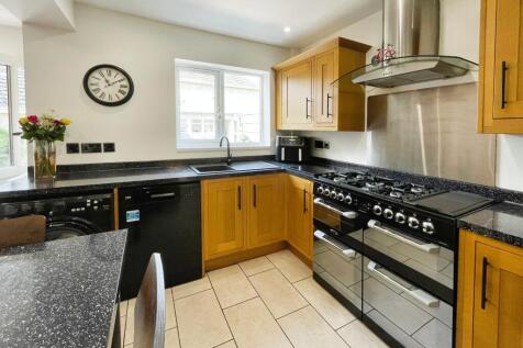 Kitchen/Family