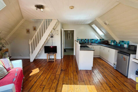Kitchen/diner/lounge