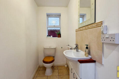 Downstairs cloakroom