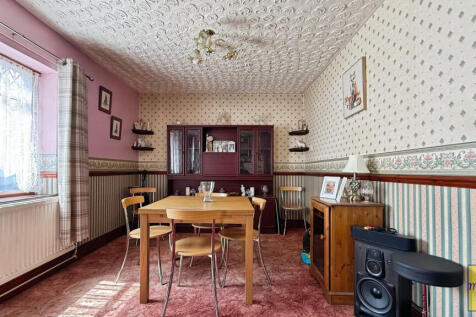 Lounge/ Dining room