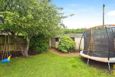 Rear garden/ garage