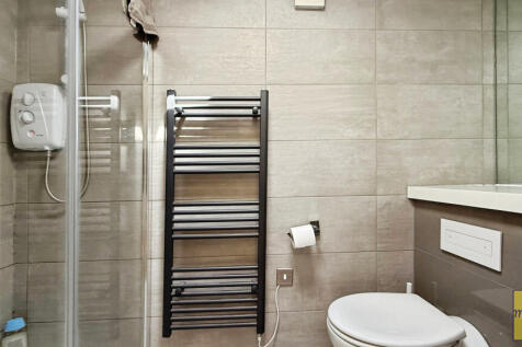 Shower in the garden room
