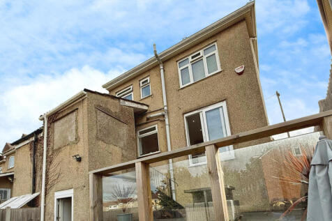 View of the rear of the property