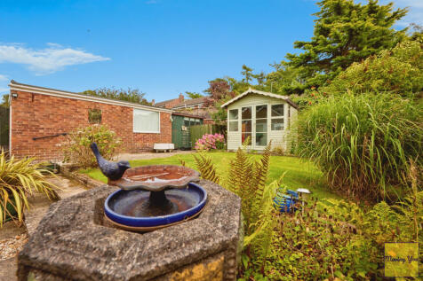2c1da3c0-REAR 20GARDEN 207
