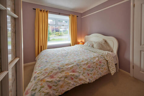 FRONT BEDROOM 1