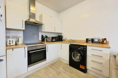 Living/Kitchen