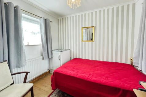Bedroom 3/Reception
