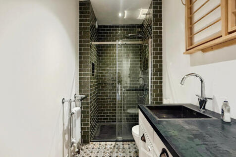 Utility/ Shower room