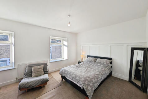 78f64740-PXL_20251108_090600411