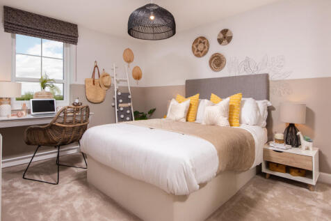 Inside view 4 bedroom detached Radleigh bedroom 3