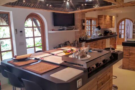 14 bedroom mini reso