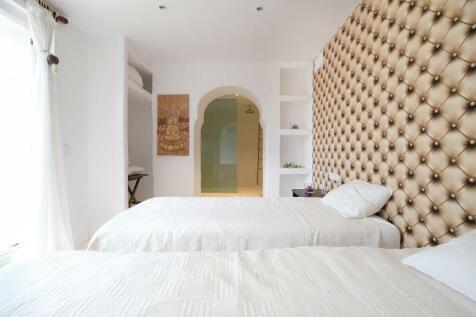 14 bedroom mini reso