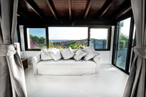 14 bedroom mini reso