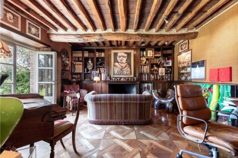 6 bedroom farmhouse 