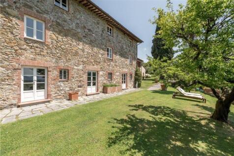 6 bedroom farmhouse 