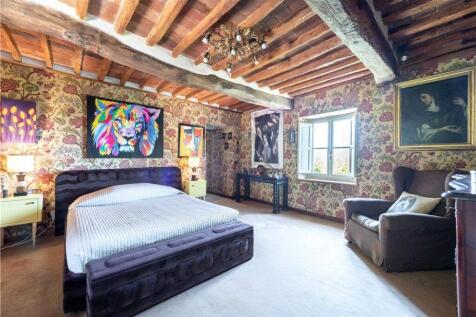 6 bedroom farmhouse 