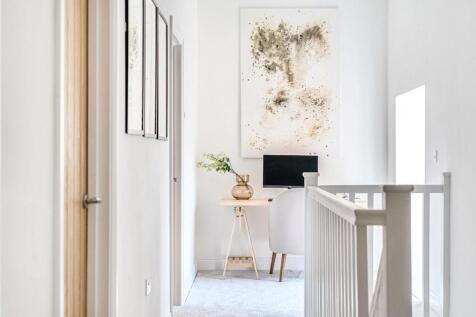 Landing /Home Office