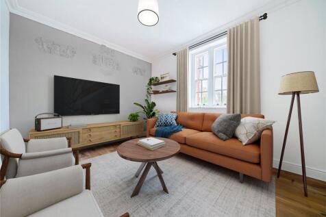 Living Room/Bed 2
