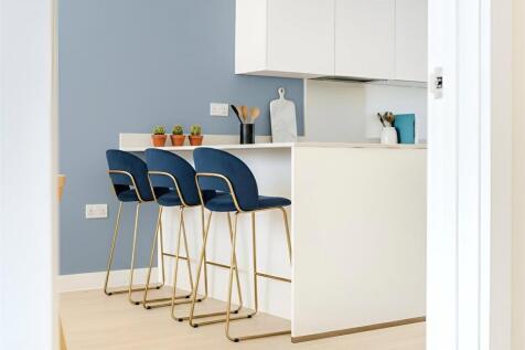 Kitchen Cameo
