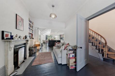 Aston Gray 48 Lyndhurst Grove (22).jpg