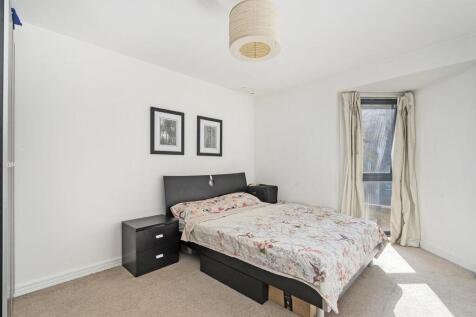 Aston Gray, 11 Shepherd Court 2 Annabel Close (7).