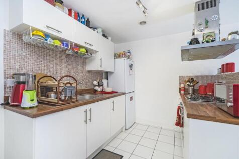 Aston Gray, 11 Shepherd Court 2 Annabel Close (15)