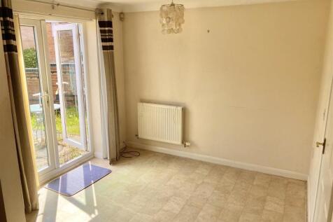 curlew dining area.jpg