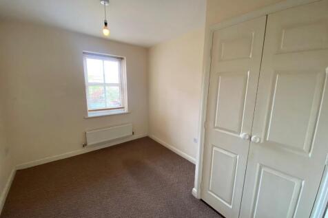 charles bedroom 2.jpg