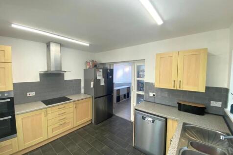little sutton - kitchen.jpg