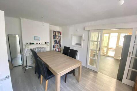 Little sutton - dining room.jpg