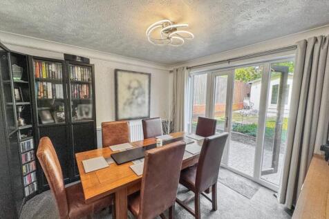 dining room.jpg