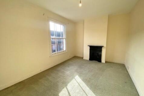 1 Frog Lane - bedroom 1.jpg