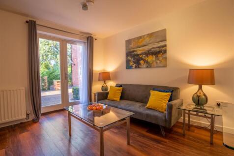 Apartment 2 NHM-5.jpg