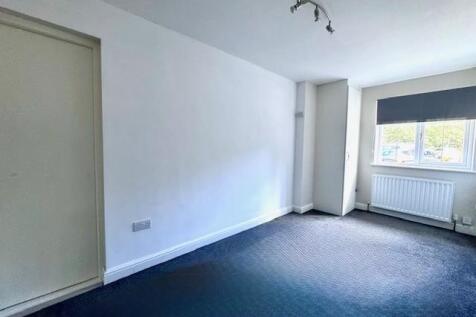 Almond close downstairs room.jpg