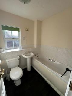 sandfield bathroom.jpg