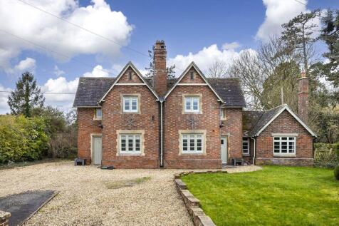 8 Dorsington Road