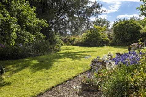 Lawned Garden
