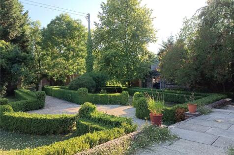 Wb Patio &amp; Garden