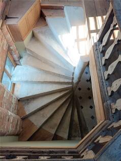 Wb Stone Staircase