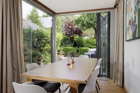 Breakfast Room