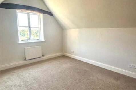Bedroom 2 (1)