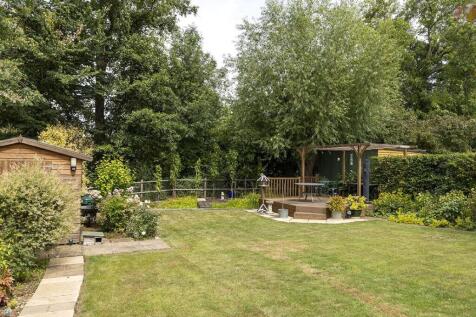 Lawned Garden
